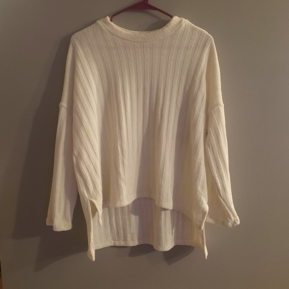 EUC White Chenille Ribbed Sweater